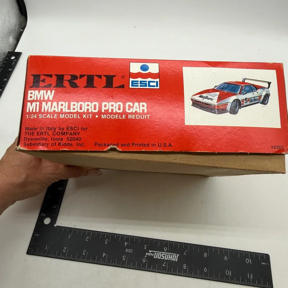ERTL ESCI BMW M1 Marlboro Pro Car 1/24 Scale Model Kit 3011 Niki Lauda Italy